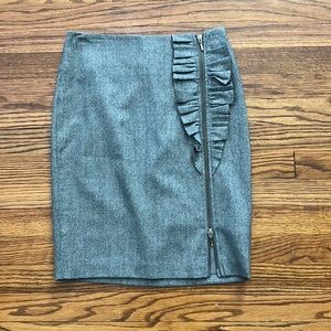 Banana Republic Gray Ruffle Off Center Zip Skirt